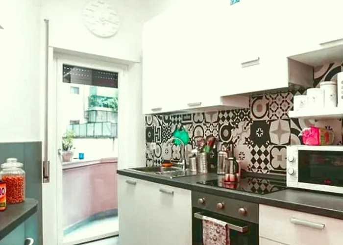 2 Mobilate In Appartamento