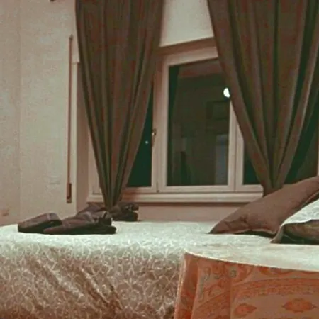 2 Mobilate In Apartment